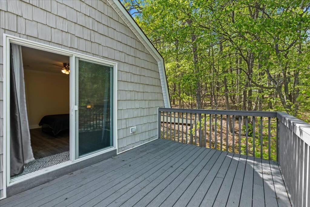 In Game - The Play House 5br McGaheysville